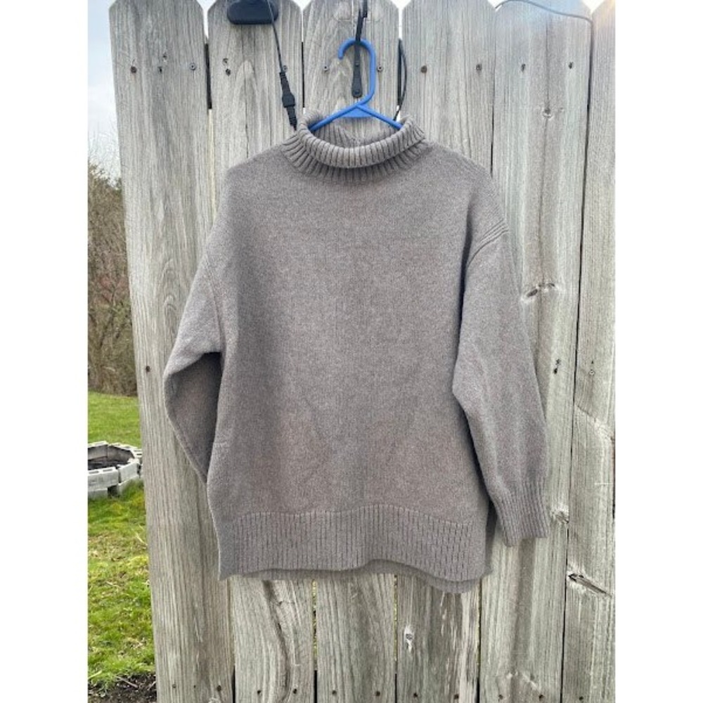 HM Women Taupe‎ Brown Wool Blend Turtleneck Sweater Oversized Ribbed Knit Medium